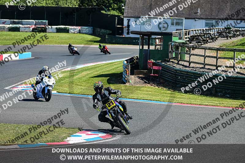 enduro digital images;event digital images;eventdigitalimages;mallory park;mallory park photographs;mallory park trackday;mallory park trackday photographs;no limits trackdays;peter wileman photography;racing digital images;trackday digital images;trackday photos